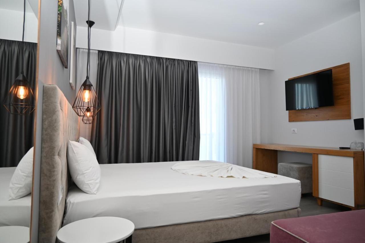 L'Amo Del Mare Hotel Ksamil Bagian luar foto